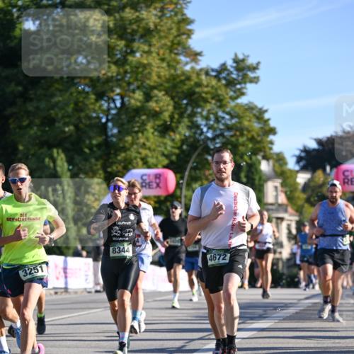 07.09.2025 - BARMER Alsterlauf Dr. Thomas Lammeyer http://msf.ph/oto/8709953 07.09.2025 09:35:13 Laufen 3251, 8344, 4672 meine-sportfotos.de