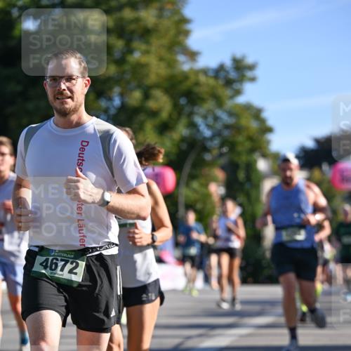 07.09.2025 - BARMER Alsterlauf Dr. Thomas Lammeyer http://msf.ph/oto/8709965 07.09.2025 09:35:15 Laufen 4672 meine-sportfotos.de