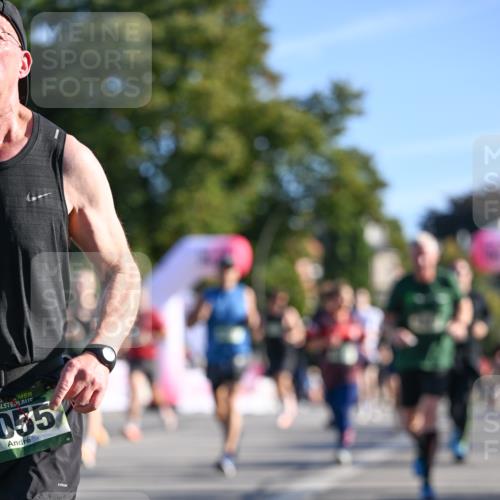 07.09.2025 - BARMER Alsterlauf Dr. Thomas Lammeyer http://msf.ph/oto/8709995 07.09.2025 09:35:19 Laufen 055 meine-sportfotos.de