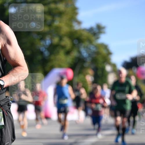 07.09.2025 - BARMER Alsterlauf Dr. Thomas Lammeyer http://msf.ph/oto/8709996 07.09.2025 09:35:20 Laufen  meine-sportfotos.de
