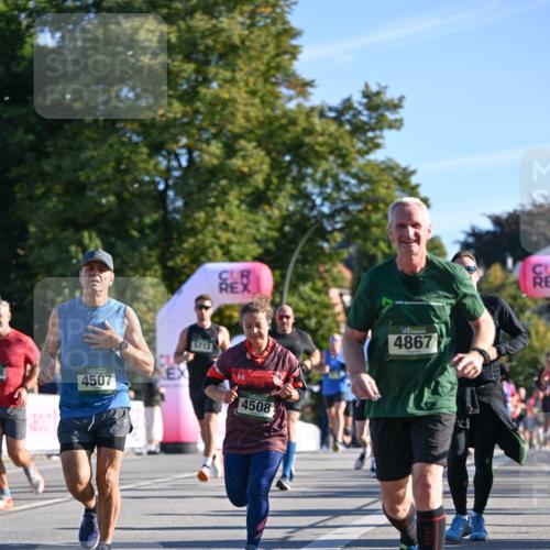 07.09.2025 - BARMER Alsterlauf Dr. Thomas Lammeyer http://msf.ph/oto/8710005 07.09.2025 09:35:21 Laufen 4507, 5713, 4508, 4867 meine-sportfotos.de