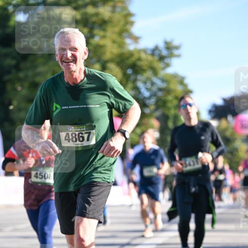 07.09.2025 - BARMER Alsterlauf Dr. Thomas Lammeyer http://msf.ph/oto/8710012 07.09.2025 09:35:22 Laufen 4508, 36, 4867, 04, 0, 6431 meine-sportfotos.de