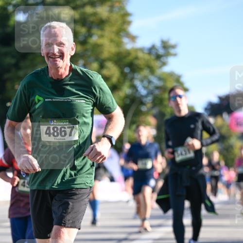 07.09.2025 - BARMER Alsterlauf Dr. Thomas Lammeyer http://msf.ph/oto/8710013 07.09.2025 09:35:22 Laufen 36, 4867, 5431, 54 meine-sportfotos.de