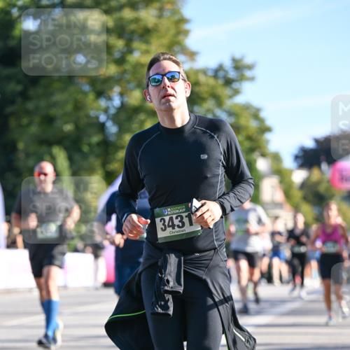 07.09.2025 - BARMER Alsterlauf Dr. Thomas Lammeyer http://msf.ph/oto/8710022 07.09.2025 09:35:24 Laufen 36, 3431 meine-sportfotos.de