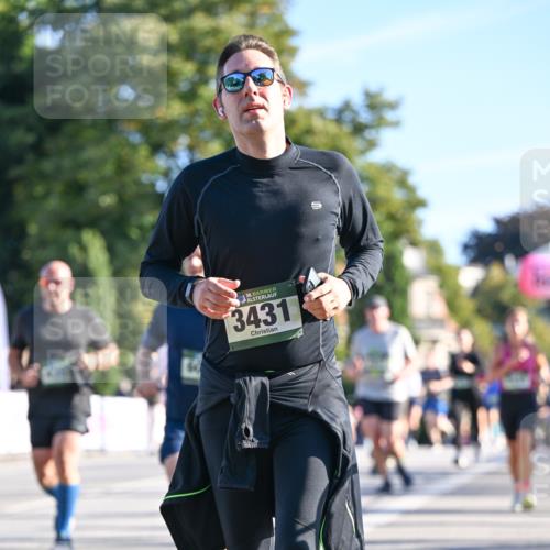 07.09.2025 - BARMER Alsterlauf Dr. Thomas Lammeyer http://msf.ph/oto/8710023 07.09.2025 09:35:24 Laufen 36, 3431 meine-sportfotos.de