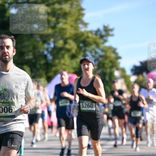 07.09.2025 - BARMER Alsterlauf Dr. Thomas Lammeyer http://msf.ph/oto/8710081 07.09.2025 09:35:34 Laufen 36, 006, 36, 5260 meine-sportfotos.de