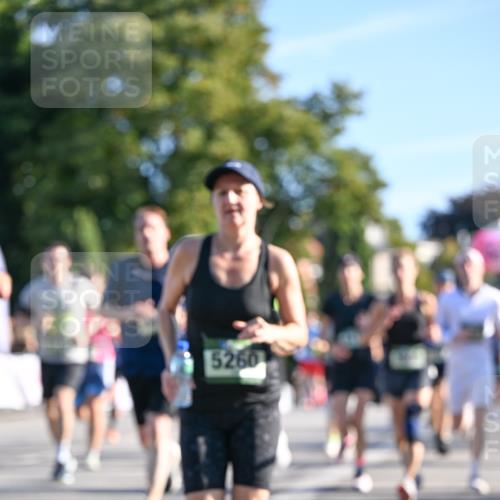 07.09.2025 - BARMER Alsterlauf Dr. Thomas Lammeyer http://msf.ph/oto/8710085 07.09.2025 09:35:34 Laufen 5260 meine-sportfotos.de
