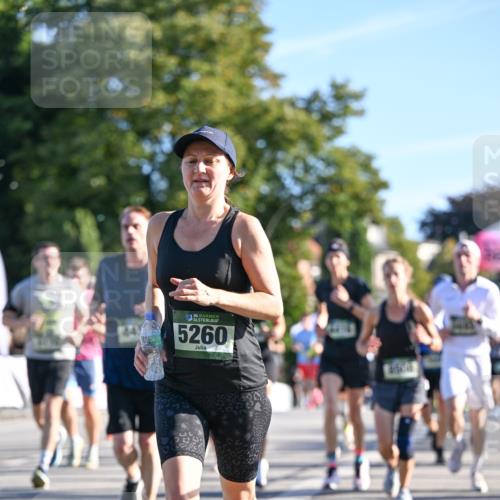 07.09.2025 - BARMER Alsterlauf Dr. Thomas Lammeyer http://msf.ph/oto/8710086 07.09.2025 09:35:34 Laufen 36, 5260 meine-sportfotos.de