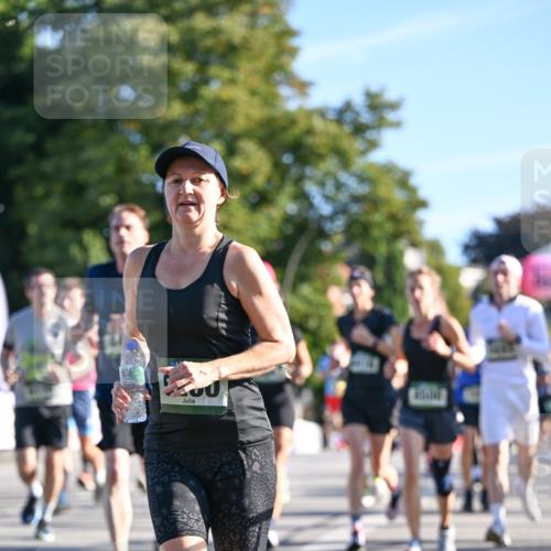 07.09.2025 - BARMER Alsterlauf Dr. Thomas Lammeyer http://msf.ph/oto/8710087 07.09.2025 09:35:35 Laufen  meine-sportfotos.de