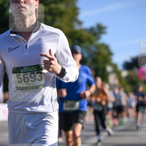07.09.2025 - BARMER Alsterlauf Dr. Thomas Lammeyer http://msf.ph/oto/8710105 07.09.2025 09:35:38 Laufen 16, 36, 5693 meine-sportfotos.de