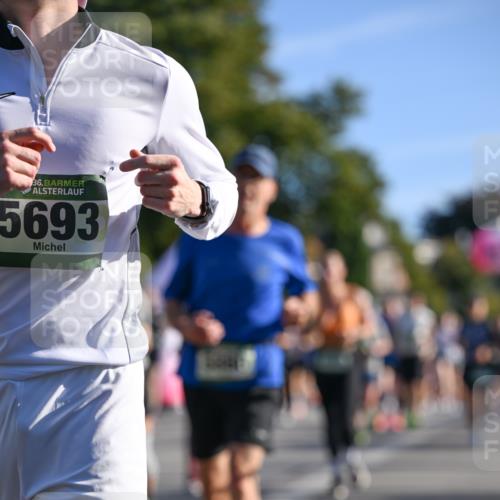 07.09.2025 - BARMER Alsterlauf Dr. Thomas Lammeyer http://msf.ph/oto/8710106 07.09.2025 09:35:38 Laufen 36, 5693 meine-sportfotos.de