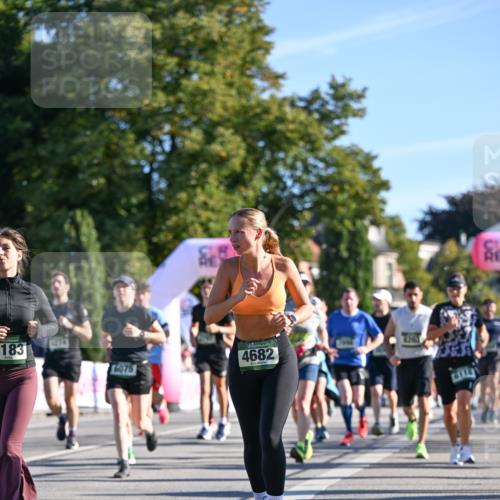 07.09.2025 - BARMER Alsterlauf Dr. Thomas Lammeyer http://msf.ph/oto/8710114 07.09.2025 09:35:39 Laufen 183, 6075, 4682, 6118 meine-sportfotos.de