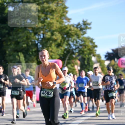 07.09.2025 - BARMER Alsterlauf Dr. Thomas Lammeyer http://msf.ph/oto/8710119 07.09.2025 09:35:40 Laufen 4682 meine-sportfotos.de