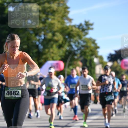 07.09.2025 - BARMER Alsterlauf Dr. Thomas Lammeyer http://msf.ph/oto/8710124 07.09.2025 09:35:41 Laufen 36, 4682 meine-sportfotos.de