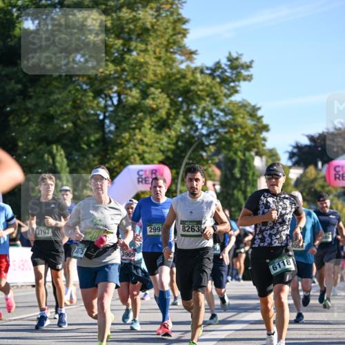 07.09.2025 - BARMER Alsterlauf Dr. Thomas Lammeyer http://msf.ph/oto/8710129 07.09.2025 09:35:42 Laufen 2797, 3075, 3909, 299, 8263, 6118, 805 meine-sportfotos.de