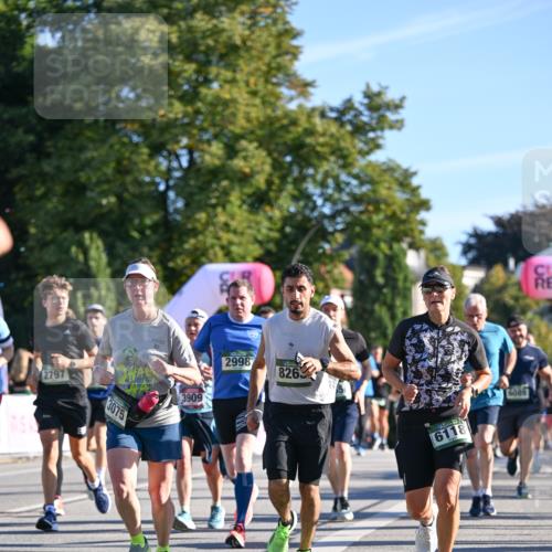 07.09.2025 - BARMER Alsterlauf Dr. Thomas Lammeyer http://msf.ph/oto/8710130 07.09.2025 09:35:42 Laufen 2797, 3075, 3909, 2998, 8263, 6118, 6089, 54 meine-sportfotos.de