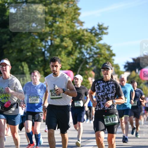 07.09.2025 - BARMER Alsterlauf Dr. Thomas Lammeyer http://msf.ph/oto/8710135 07.09.2025 09:35:42 Laufen 10, 2998, 826, 385, 6118 meine-sportfotos.de