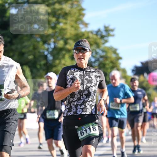 07.09.2025 - BARMER Alsterlauf Dr. Thomas Lammeyer http://msf.ph/oto/8710142 07.09.2025 09:35:44 Laufen 1836, 6118 meine-sportfotos.de