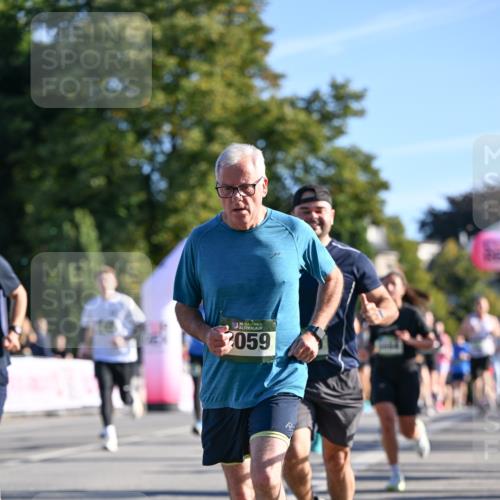 07.09.2025 - BARMER Alsterlauf Dr. Thomas Lammeyer http://msf.ph/oto/8710154 07.09.2025 09:35:45 Laufen 36, 2059 meine-sportfotos.de