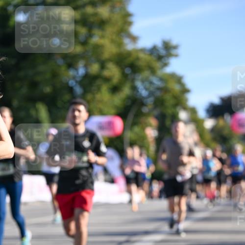 07.09.2025 - BARMER Alsterlauf Dr. Thomas Lammeyer http://msf.ph/oto/8710220 07.09.2025 09:35:56 Laufen  meine-sportfotos.de
