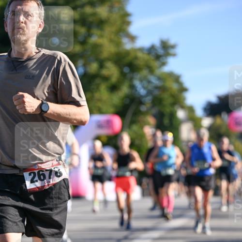 07.09.2025 - BARMER Alsterlauf Dr. Thomas Lammeyer http://msf.ph/oto/8710244 07.09.2025 09:36:00 Laufen 69, 2676 meine-sportfotos.de