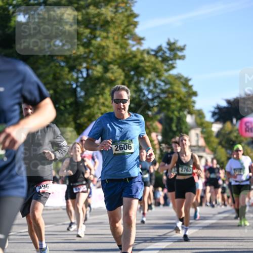 07.09.2025 - BARMER Alsterlauf Dr. Thomas Lammeyer http://msf.ph/oto/8710282 07.09.2025 09:36:06 Laufen 396, 2606, 2763 meine-sportfotos.de