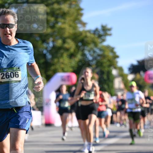 07.09.2025 - BARMER Alsterlauf Dr. Thomas Lammeyer http://msf.ph/oto/8710291 07.09.2025 09:36:08 Laufen 36, 2606 meine-sportfotos.de