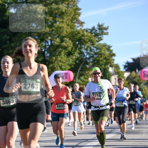 07.09.2025 - BARMER Alsterlauf Dr. Thomas Lammeyer http://msf.ph/oto/8710302 07.09.2025 09:36:09 Laufen 3868, 2763, 5739, 4900, 2716, 3116, 20 meine-sportfotos.de