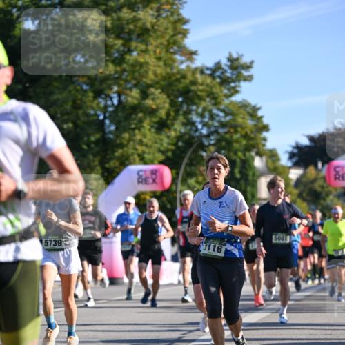 07.09.2025 - BARMER Alsterlauf Dr. Thomas Lammeyer http://msf.ph/oto/8710315 07.09.2025 09:36:11 Laufen 5739, 3116, 5081, 54 meine-sportfotos.de