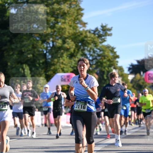 07.09.2025 - BARMER Alsterlauf Dr. Thomas Lammeyer http://msf.ph/oto/8710319 07.09.2025 09:36:12 Laufen 739, 3116 meine-sportfotos.de