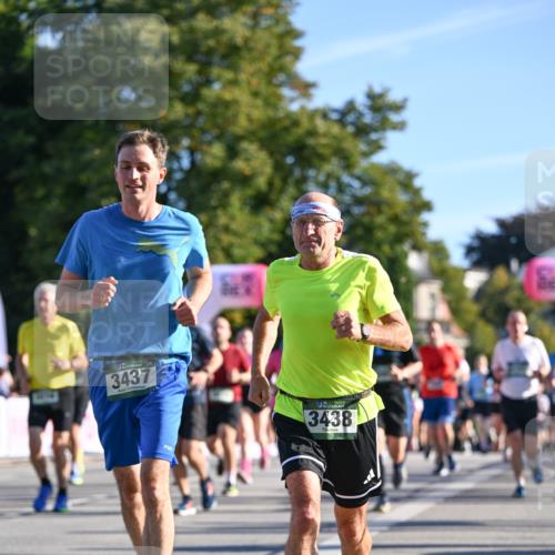 07.09.2025 - BARMER Alsterlauf Dr. Thomas Lammeyer http://msf.ph/oto/8710350 07.09.2025 09:36:17 Laufen 3437, 3438 meine-sportfotos.de