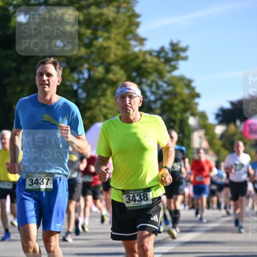07.09.2025 - BARMER Alsterlauf Dr. Thomas Lammeyer http://msf.ph/oto/8710352 07.09.2025 09:36:17 Laufen 3437, 3438 meine-sportfotos.de