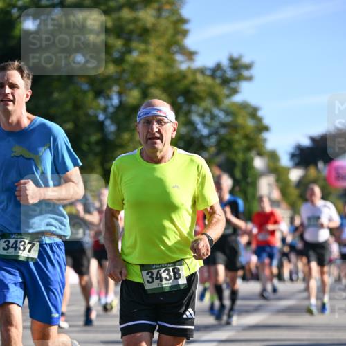 07.09.2025 - BARMER Alsterlauf Dr. Thomas Lammeyer http://msf.ph/oto/8710354 07.09.2025 09:36:17 Laufen 3437, 3438 meine-sportfotos.de