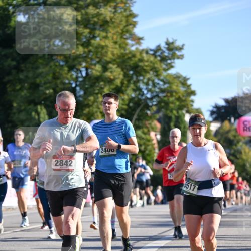 07.09.2025 - BARMER Alsterlauf Dr. Thomas Lammeyer http://msf.ph/oto/8710387 07.09.2025 09:36:24 Laufen 2842, 2400, 5517 meine-sportfotos.de