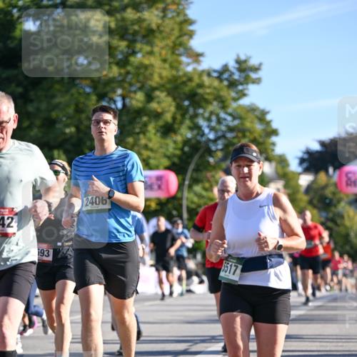 07.09.2025 - BARMER Alsterlauf Dr. Thomas Lammeyer http://msf.ph/oto/8710392 07.09.2025 09:36:24 Laufen 42, 193, 2406, 5517 meine-sportfotos.de