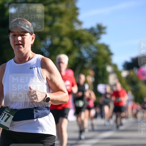 07.09.2025 - BARMER Alsterlauf Dr. Thomas Lammeyer http://msf.ph/oto/8710402 07.09.2025 09:36:26 Laufen 517 meine-sportfotos.de