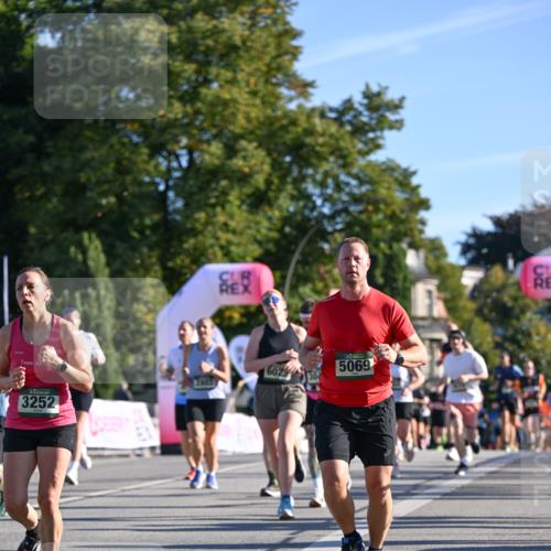07.09.2025 - BARMER Alsterlauf Dr. Thomas Lammeyer http://msf.ph/oto/8710422 07.09.2025 09:36:29 Laufen 3252, 6023, 5069 meine-sportfotos.de