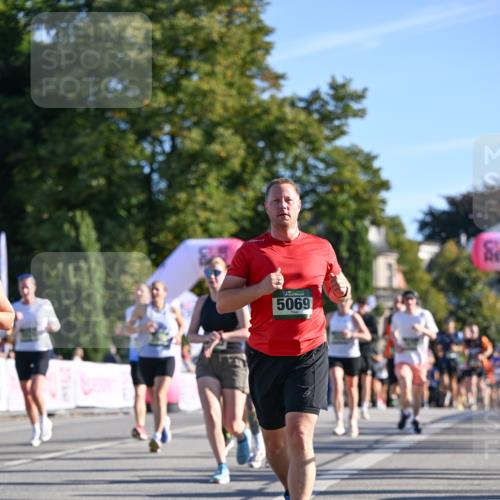 07.09.2025 - BARMER Alsterlauf Dr. Thomas Lammeyer http://msf.ph/oto/8710426 07.09.2025 09:36:29 Laufen 5069 meine-sportfotos.de