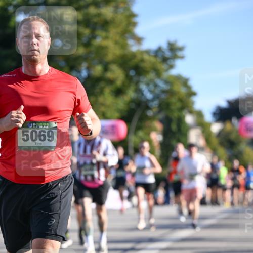 07.09.2025 - BARMER Alsterlauf Dr. Thomas Lammeyer http://msf.ph/oto/8710435 07.09.2025 09:36:31 Laufen 36, 5069 meine-sportfotos.de