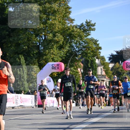07.09.2025 - BARMER Alsterlauf Dr. Thomas Lammeyer http://msf.ph/oto/8710467 07.09.2025 09:36:36 Laufen 4712, 39, 2517, 54, 3082 meine-sportfotos.de