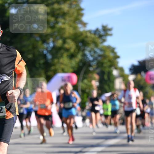 07.09.2025 - BARMER Alsterlauf Dr. Thomas Lammeyer http://msf.ph/oto/8710506 07.09.2025 09:36:44 Laufen 2 meine-sportfotos.de