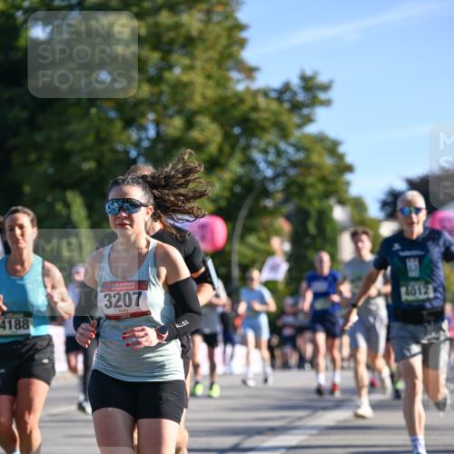 07.09.2025 - BARMER Alsterlauf Dr. Thomas Lammeyer http://msf.ph/oto/8710534 07.09.2025 09:36:49 Laufen 4188, 136, 3207, 4012 meine-sportfotos.de