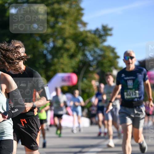 07.09.2025 - BARMER Alsterlauf Dr. Thomas Lammeyer http://msf.ph/oto/8710539 07.09.2025 09:36:49 Laufen 3, 4012 meine-sportfotos.de