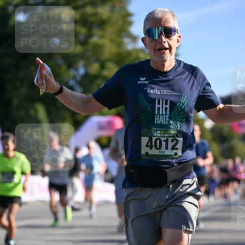 07.09.2025 - BARMER Alsterlauf Dr. Thomas Lammeyer http://msf.ph/oto/8710545 07.09.2025 09:36:51 Laufen 36, 4012 meine-sportfotos.de