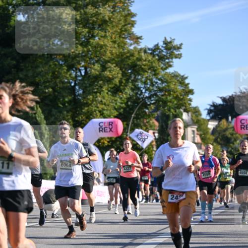 07.09.2025 - BARMER Alsterlauf Dr. Thomas Lammeyer http://msf.ph/oto/8710571 07.09.2025 09:36:56 Laufen 11, 6064, 4242, 4227, 242, 4559, 4558 meine-sportfotos.de