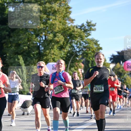 07.09.2025 - BARMER Alsterlauf Dr. Thomas Lammeyer http://msf.ph/oto/8710592 07.09.2025 09:36:59 Laufen 4038, 4559, 4558 meine-sportfotos.de