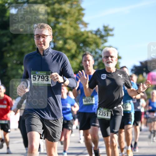 07.09.2025 - BARMER Alsterlauf Dr. Thomas Lammeyer http://msf.ph/oto/8710665 07.09.2025 09:37:11 Laufen 16136, 5793, 4801, 2351 meine-sportfotos.de