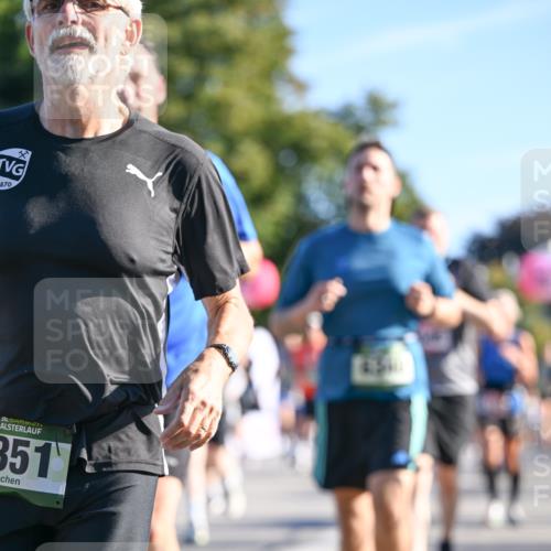 07.09.2025 - BARMER Alsterlauf Dr. Thomas Lammeyer http://msf.ph/oto/8710674 07.09.2025 09:37:12 Laufen 870, 30, 351 meine-sportfotos.de