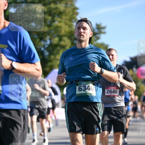 07.09.2025 - BARMER Alsterlauf Dr. Thomas Lammeyer http://msf.ph/oto/8710676 07.09.2025 09:37:13 Laufen 96, 36, 6340, 2646 meine-sportfotos.de