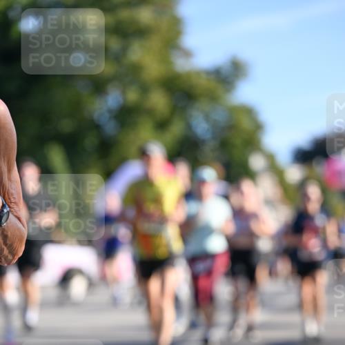 07.09.2025 - BARMER Alsterlauf Dr. Thomas Lammeyer http://msf.ph/oto/8710698 07.09.2025 09:37:17 Laufen  meine-sportfotos.de